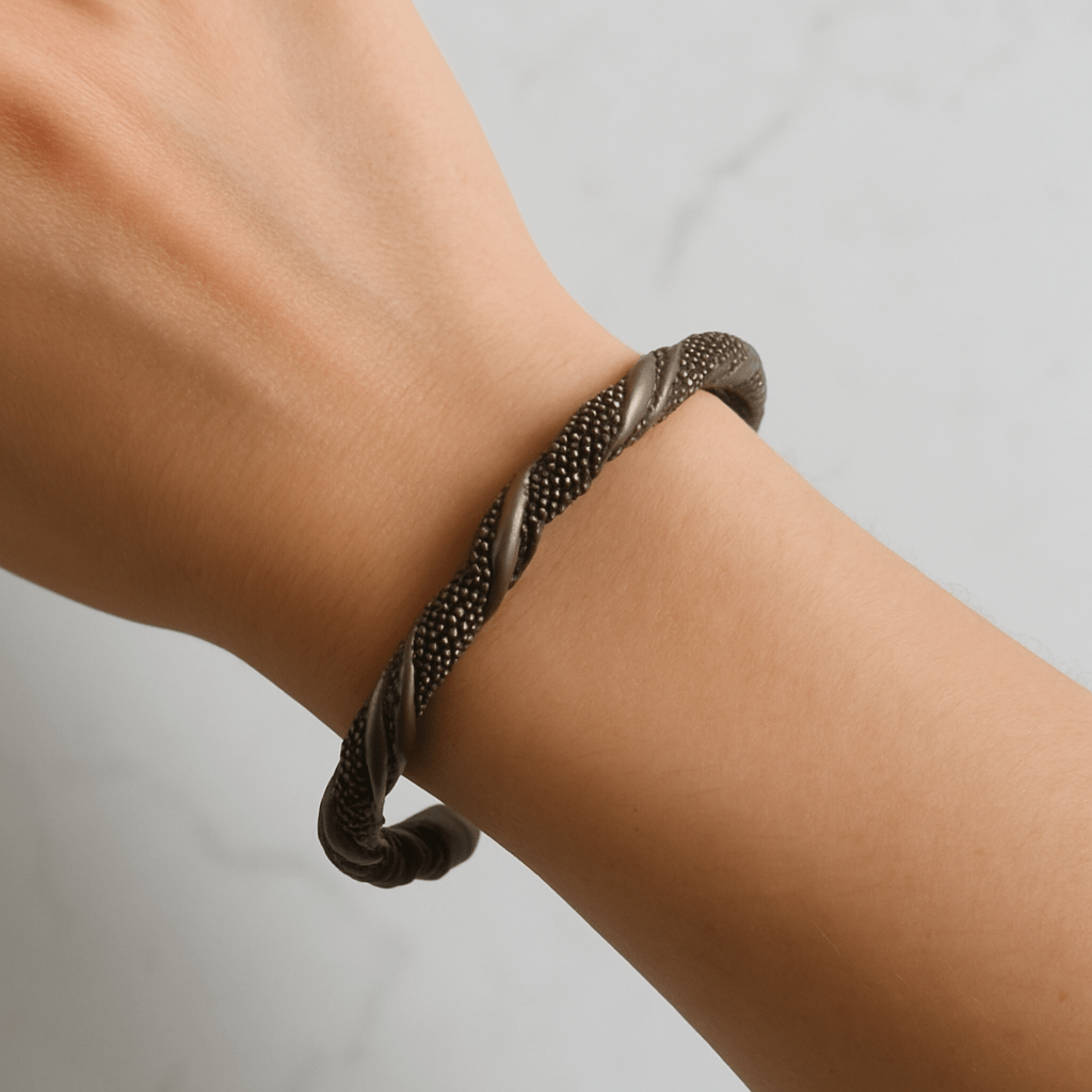 Bracciale polsino donna in acciaio | Rete ritorta, aperto e moderno - GEDICO STORE