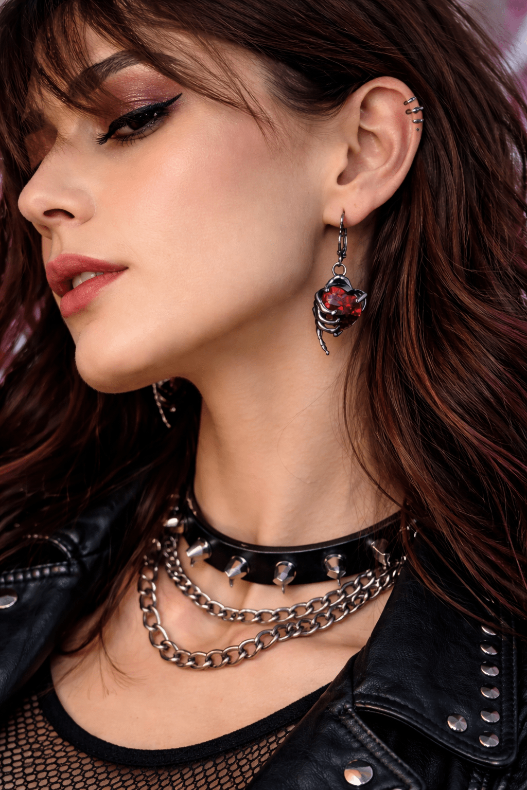 IT: Orecchini Goth Y2K Mano Scheletrica con Cuore Rosso EN: Goth Y2K Skeleton Hand Red Heart Earrings Prezzi speciali · Ultimi pezzi - GEDICO STORE
