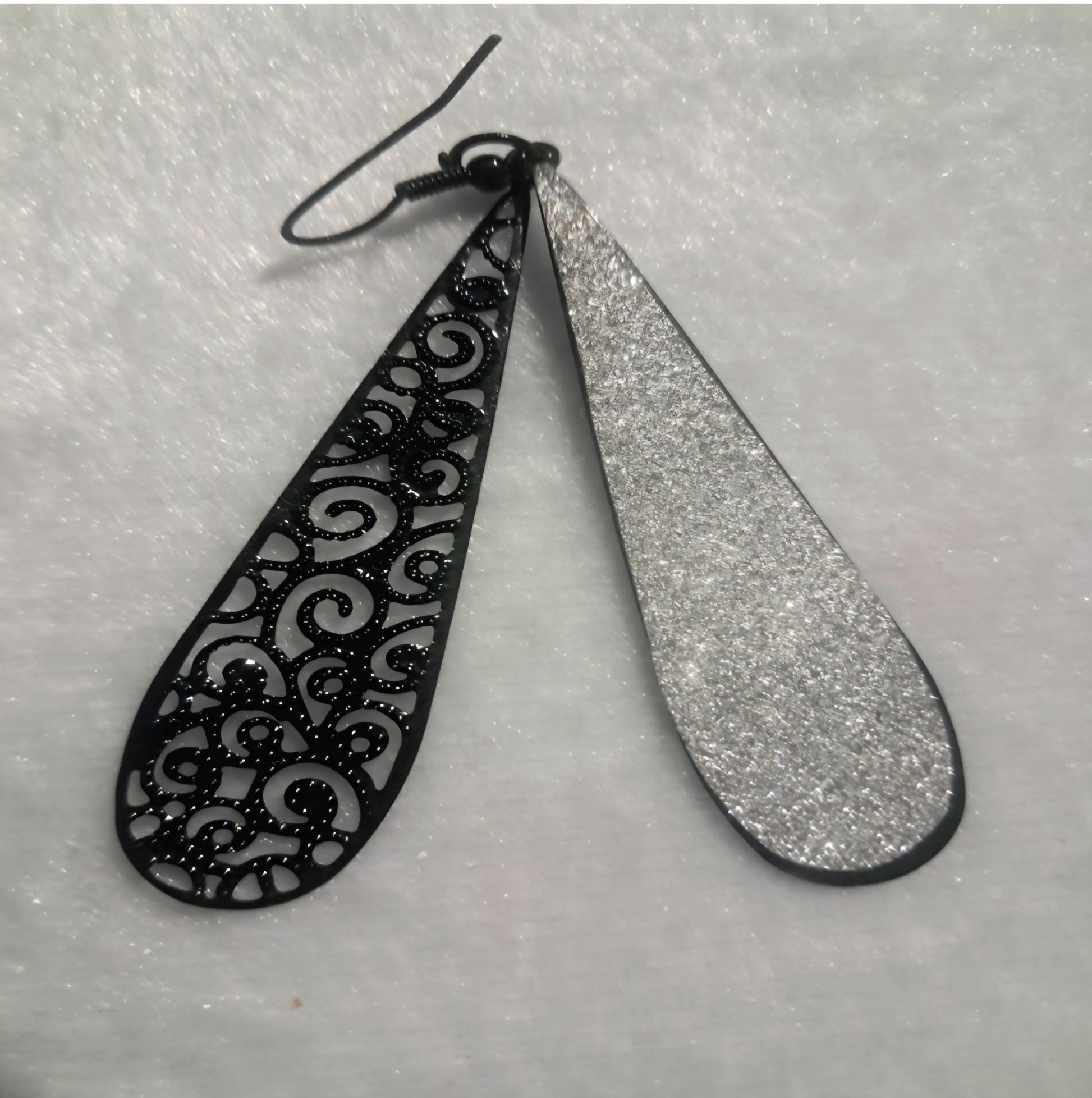 Orecchini pendenti donna | Goccia argento glitter nero eleganti - GEDICO STORE