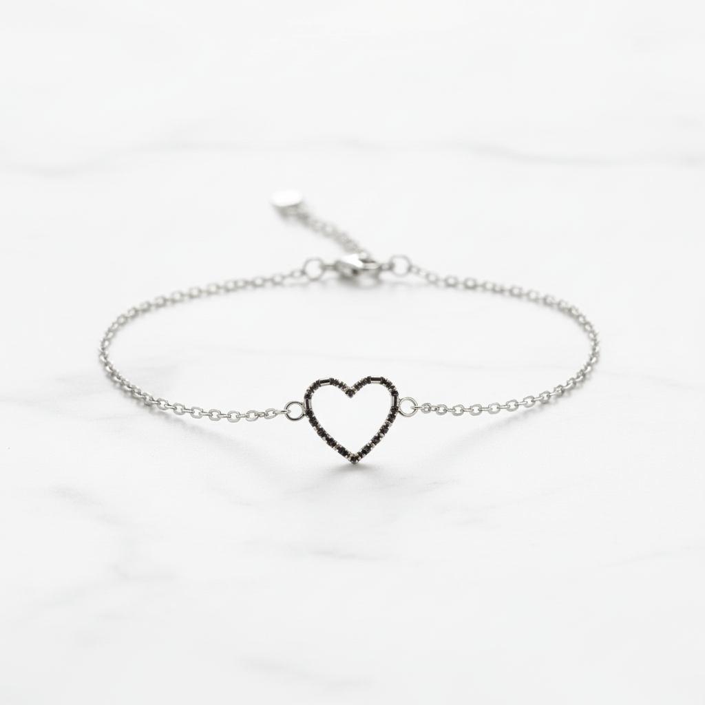 Titolo Set Esclusivo "Dolce Metallo" - Bracciali in Metallo Color Argento con Ciondoli a Cuore e Farfalla - GEDICO STORE